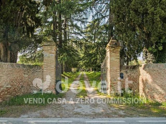 Villa Indipendente in vendita a Unione dei comuni Valle del Savio, Cesenà