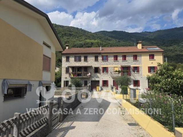 Villa Indipendente in vendita a Cison Di Valmarino, Veneto