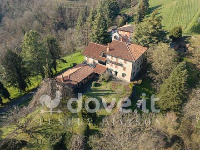 Villa Indipendente in vendita a Brughiera, Sorisole