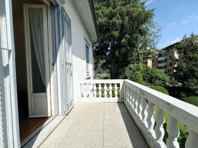 Villa Indipendente in vendita a Santa Valeria, Seregno