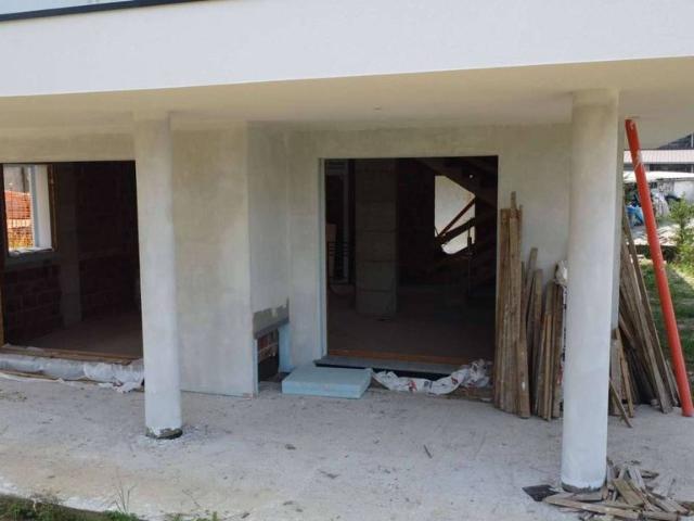 Villa Indipendente in vendita a Villaggio Trieste, Cantù