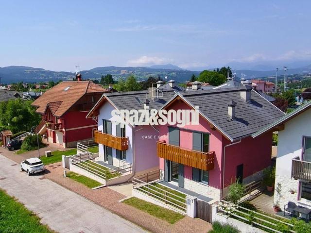 Villa Indipendente in vendita a Canove Di Roana, Veneto