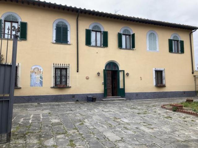 Villa Indipendente in vendita a San Donnino, Campi Bisenzio