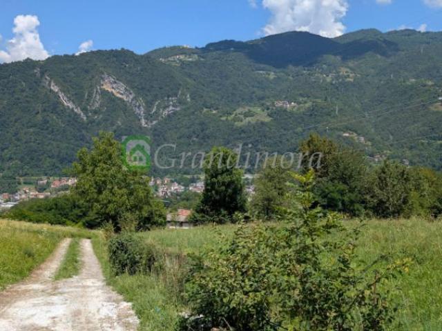 Villa Indipendente in vendita a Comunità Montana della Valle Brembana, Zogno