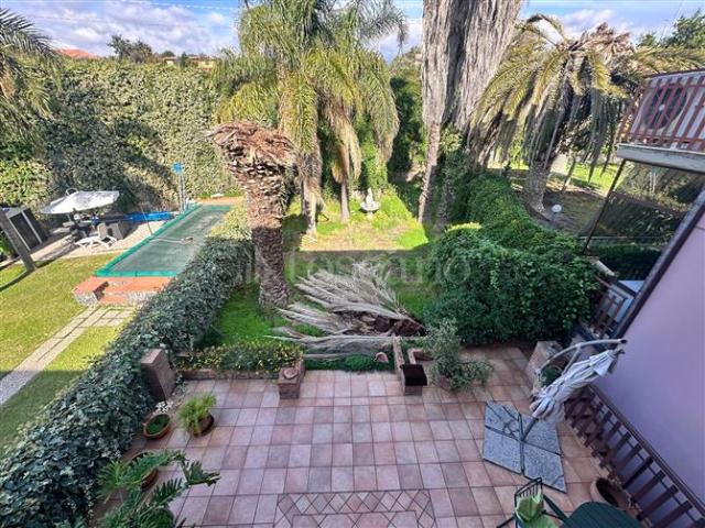 Villa Indipendente in vendita a Mascalucia, Catania