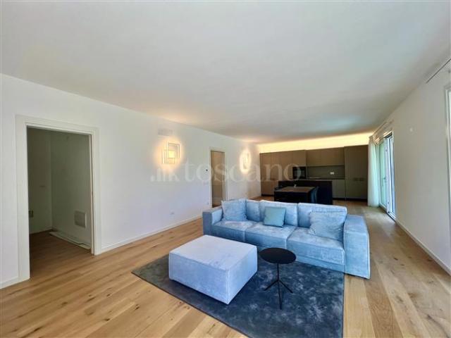 Villa Indipendente in vendita a Balbiana, Manerba Del Garda