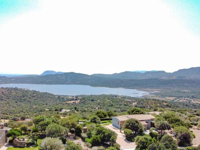 Villa Indipendente in vendita a San Pantaleo, Sardigna/Sardegna