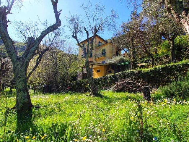 Villa Indipendente in vendita a Camogli, Liguria