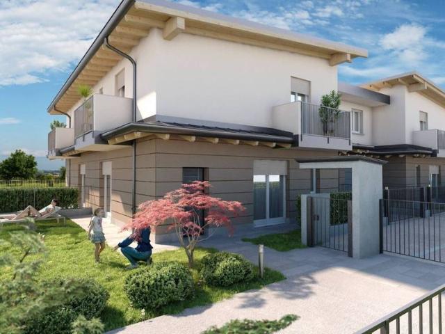 Villa Indipendente in vendita a Caravaggio, Lombardia