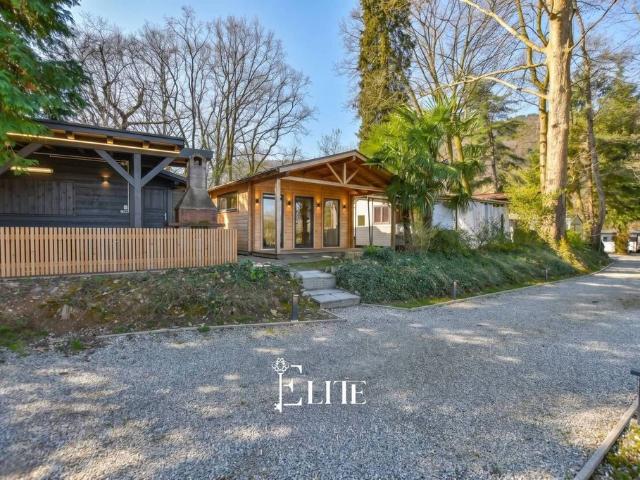 Villa Indipendente in vendita a Comabbio, Varese