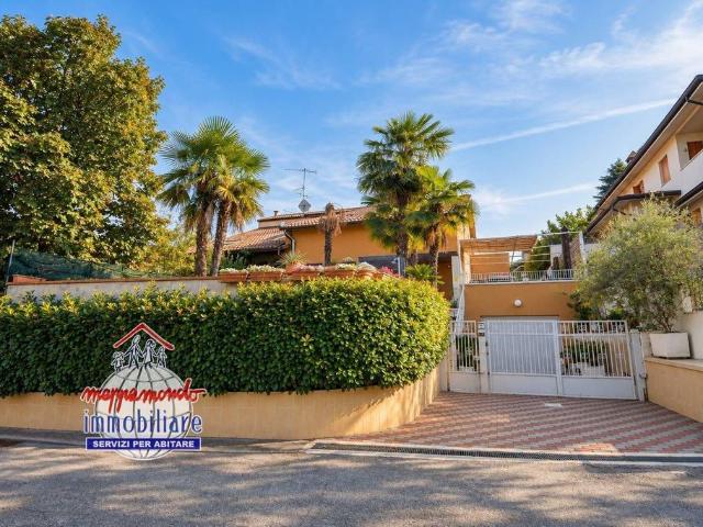 Villa Indipendente in vendita a Rivabella, Zola Predosa