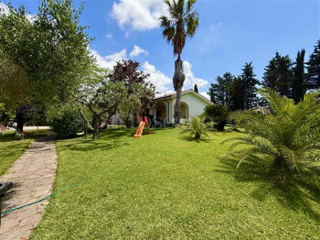 Villa Indipendente in vendita a Roma Capitale, Lazio