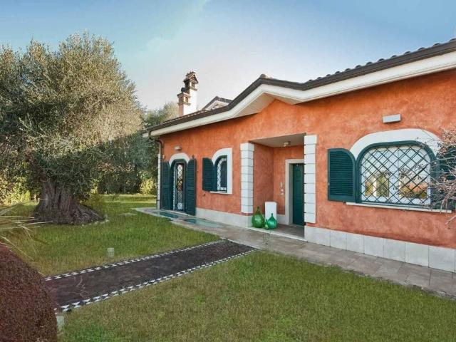 Villa Indipendente in vendita a Squarciarelli, Roma Capitale