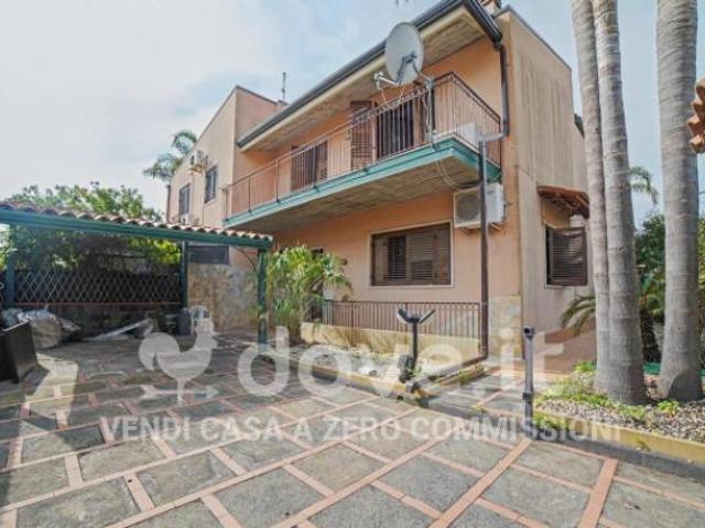 Villa Indipendente in vendita a Trappeto, San Giovanni La Punta