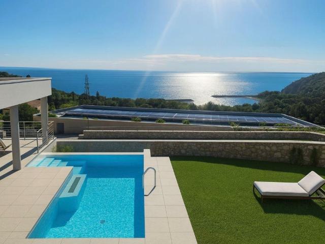 Villa Indipendente in vendita a Aurisina, Friuli-Venezia Giulia