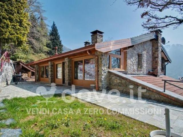 Villa Indipendente in vendita a Comunità Montana della Valle Brembana, Dossena