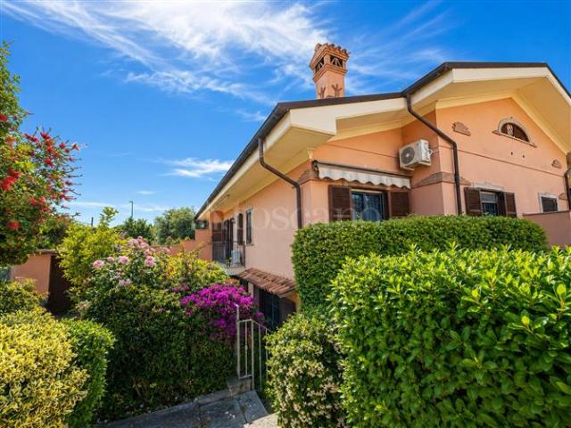 Villa Indipendente in vendita a Municipio Roma X, Roma Capitale