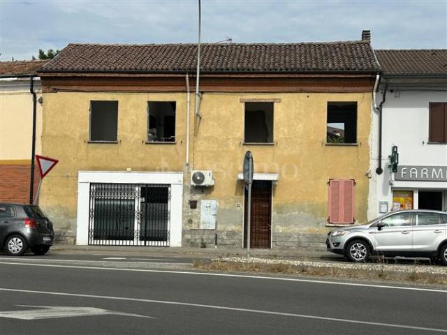 Villa Indipendente in vendita a Cava Manara, Lombardia