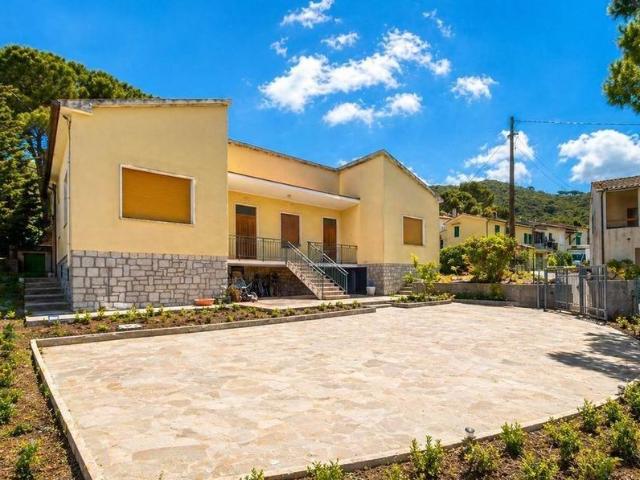 Villa Indipendente in vendita a Marciana, Toscana