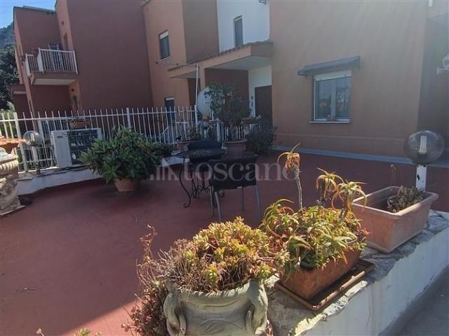 Villa Indipendente in vendita a V Circoscrizione, Palermo