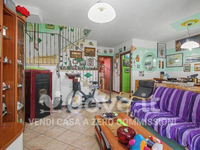 Villa Indipendente in vendita a Copiano, Lombardia