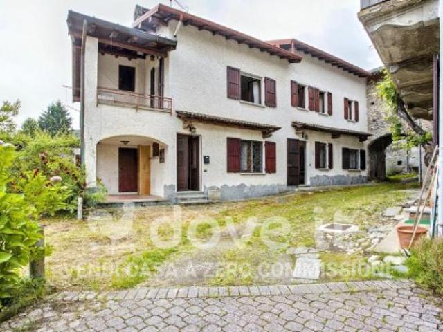 Villa Indipendente in vendita a Comunità Montana Valli del Verbano, Mesenzana