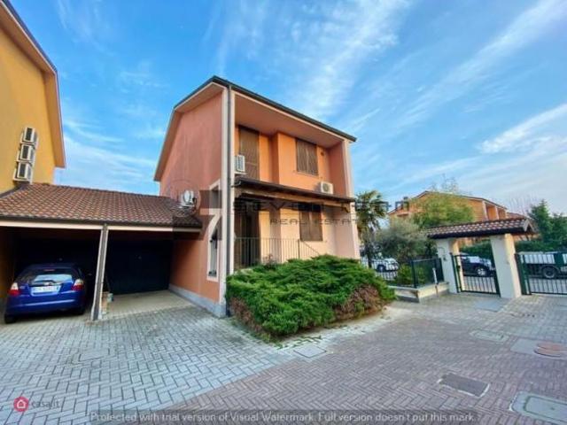 Villa Indipendente in vendita a Tribiano, Lombardia