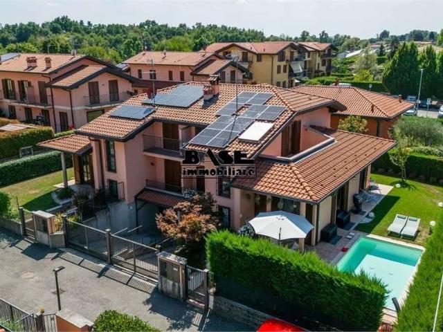 Villa Indipendente in vendita a Bulgorello, Cadorago