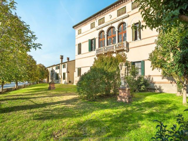 Villa Indipendente in vendita a Pontelongo, Veneto