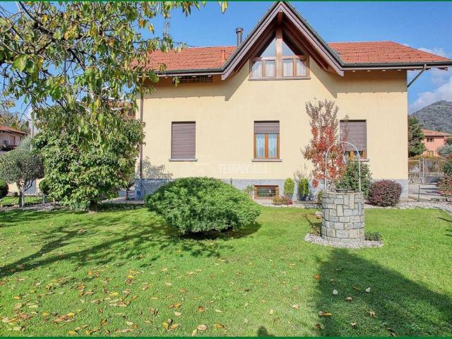 Villa Indipendente in vendita a Comunità Montana del Piambello, Induno Olona