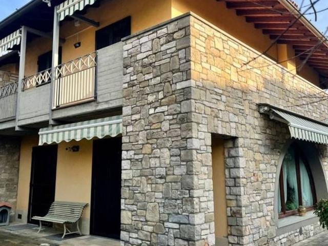 Villa Schiera in vendita a Gorle, Lombardia