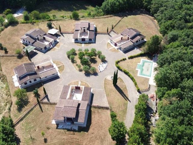Villa Indipendente in vendita a Collazzone, Umbria