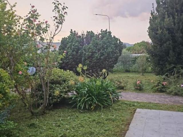 Villa Indipendente in affitto a Gorle, Lombardia