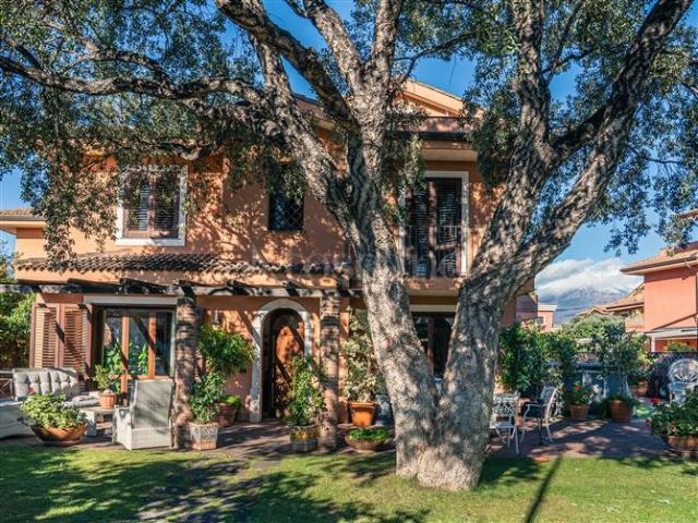 Villa Indipendente in vendita a San Gregorio Di Catania, Sicilia