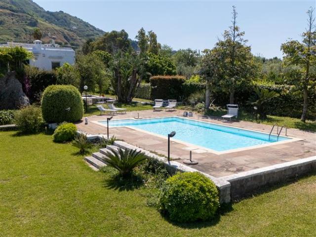 Villa Indipendente in vendita a Cuotto, Forio