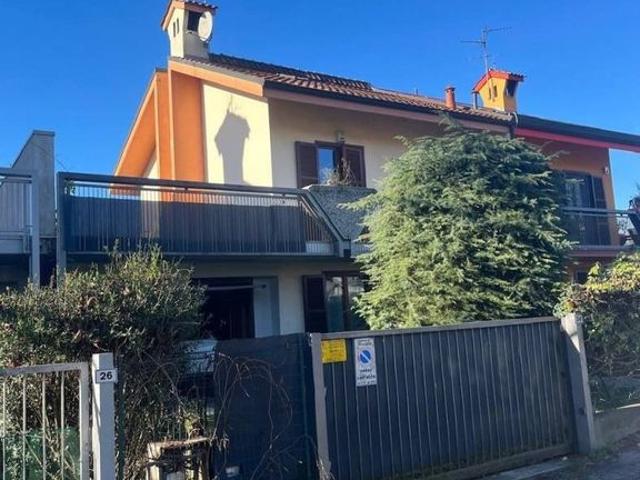 Villa Indipendente in vendita a Sant'Alessandro, Villasanta