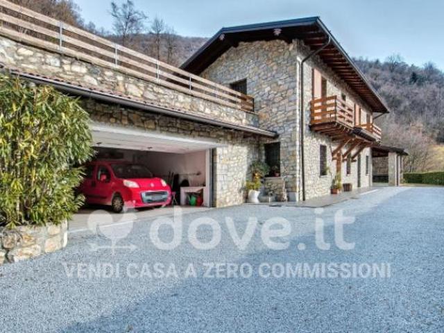Villa Indipendente in vendita a Luzzana, Lombardia