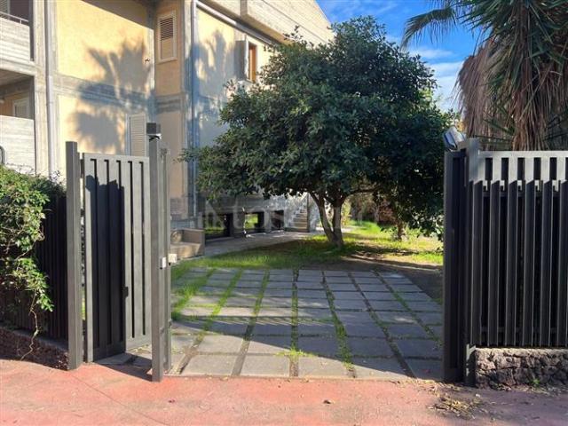 Villa Indipendente in vendita a Motta, San Gregorio Di Catania