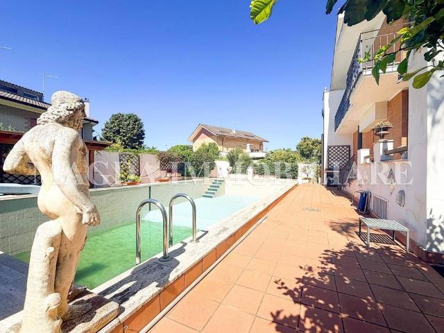 Villa Indipendente in vendita a Roma Capitale, Lazio