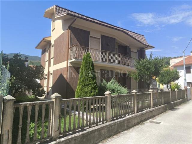 Villa Indipendente in vendita a Torrale, Montereale