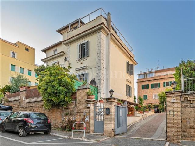Villa Indipendente in vendita a Municipio Roma XII, Roma Capitale