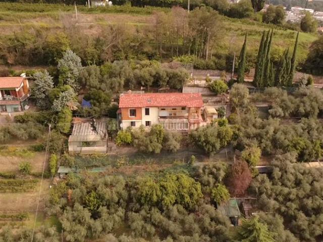 Villa Indipendente in vendita a Gussago, Brescia