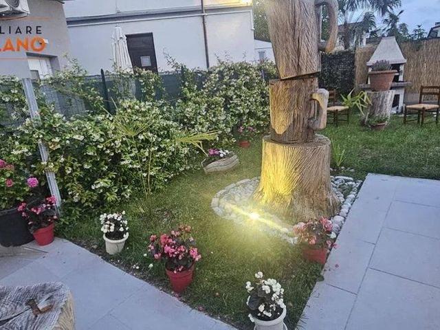 Villa Indipendente in vendita a Monfalcone, Friuli-Venezia Giulia