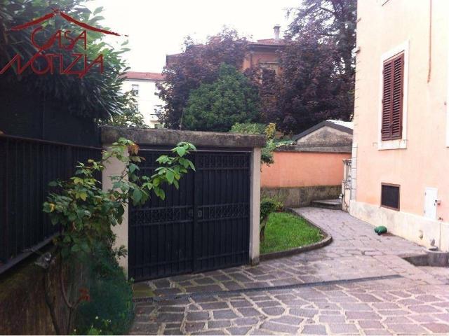 Villa Indipendente in vendita a Sant'Anna, Bagni Di Lucca Ponte