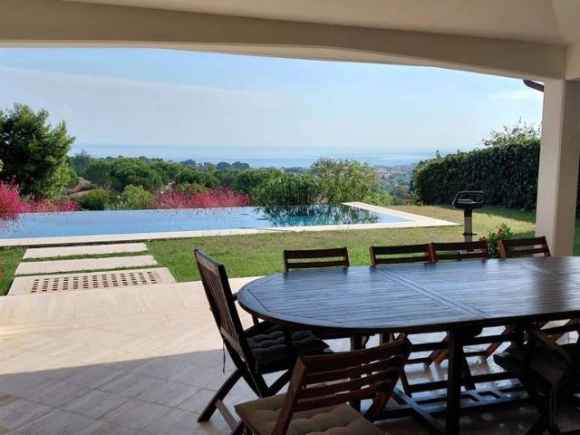 Villa Indipendente in vendita a Villaggio Taunus, Numana