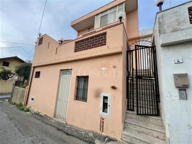 Villa Indipendente in vendita a Sperone, Messina