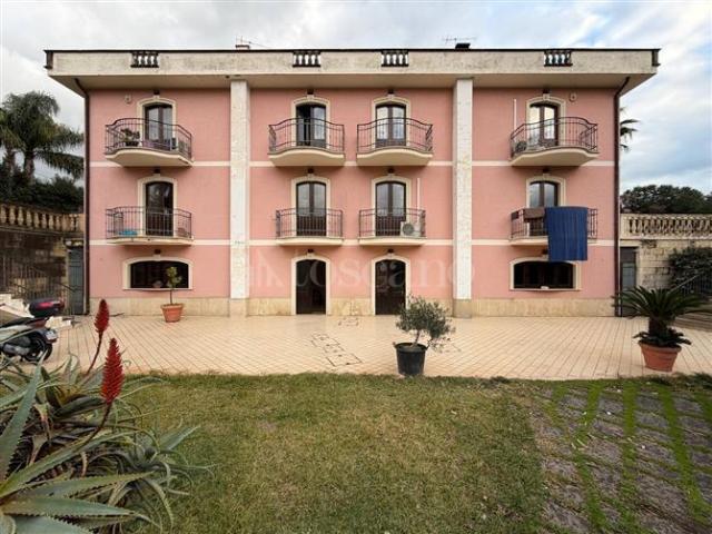 Villa Indipendente in vendita a San Gregorio Di Catania, Sicilia