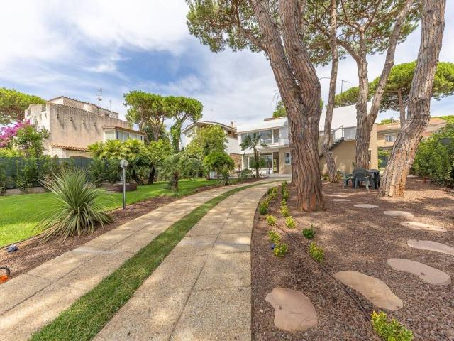 Villa Indipendente in vendita a Roma Capitale, Lazio