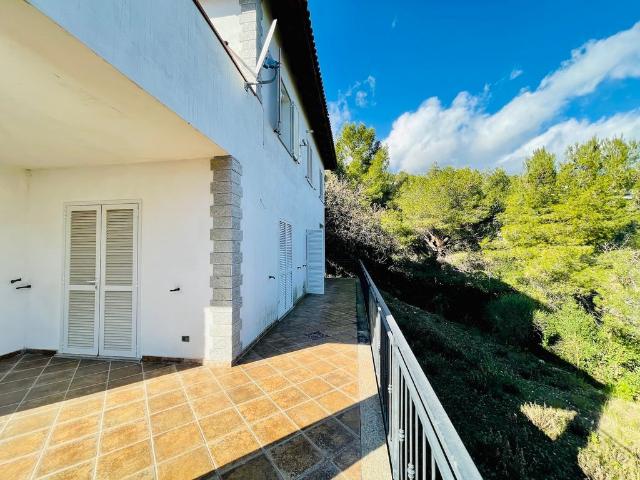Villa Indipendente in vendita a Andora, Liguria