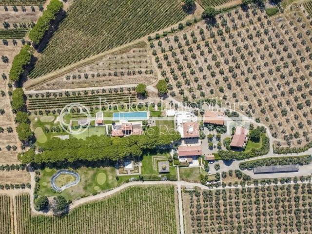 Villa Indipendente in vendita a Massa Marittima, Toscana